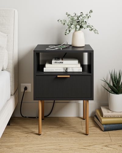 Aobafuir Nightstand with Charging Station