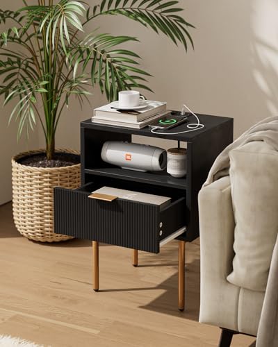 Aobafuir Nightstand with Charging Station