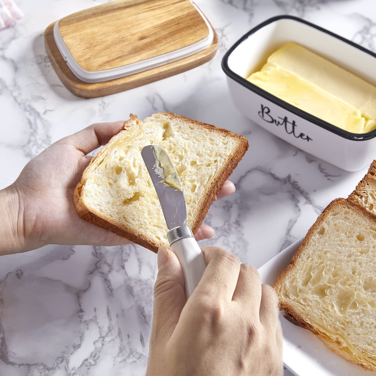 Butter Dish with Lid and Knife for Countertop