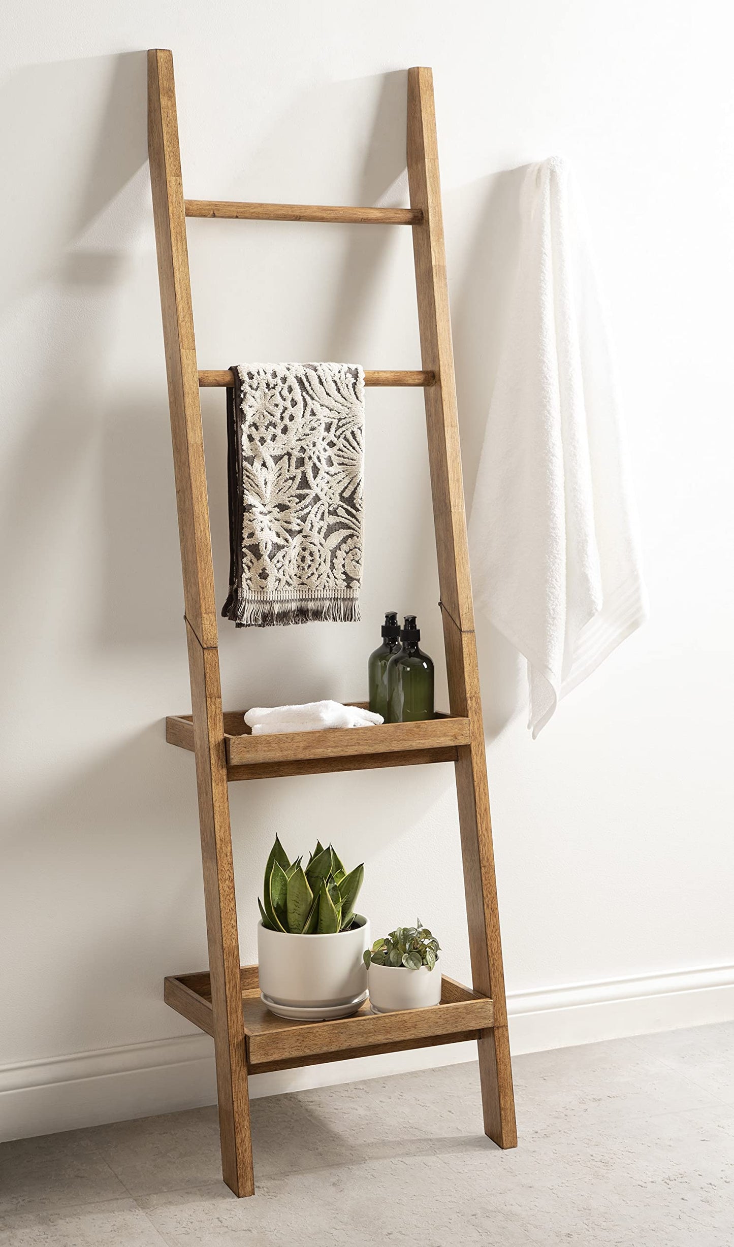 Kate and Laurel Lowry Farmhouse Wood Ladder Shelf